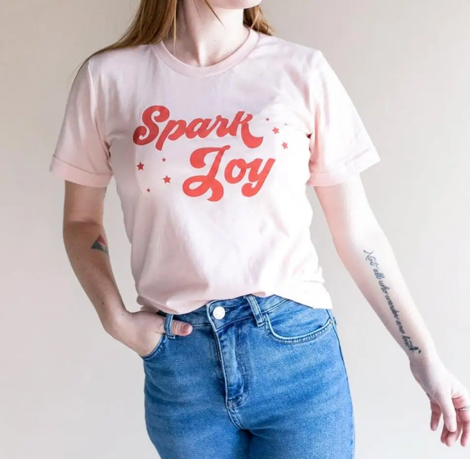 Spark Joy 70s 80s Vinitage tshirt Female Pink Summer Cotton Tees Graphic Good Vibes Short Sleeve Harajuku Casual Mom Gift Tshirt | Женская