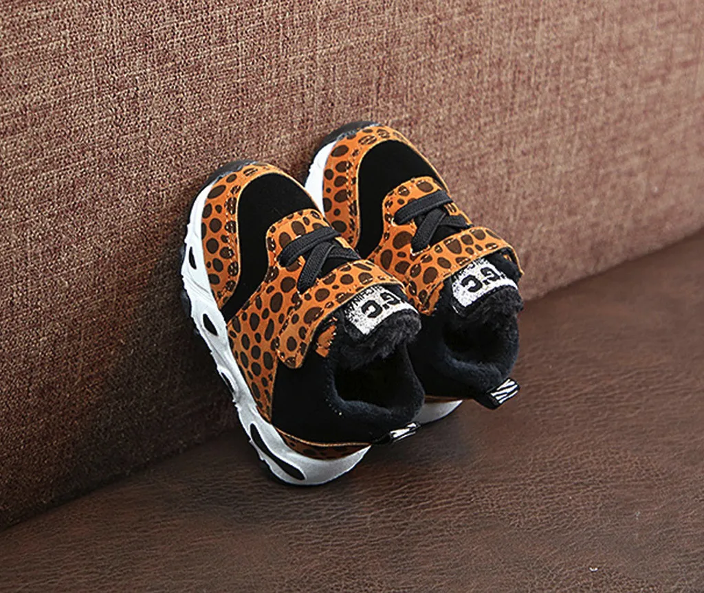 Детская обувь Детские теплые кроссовки с леопардовым принтом для девочек и