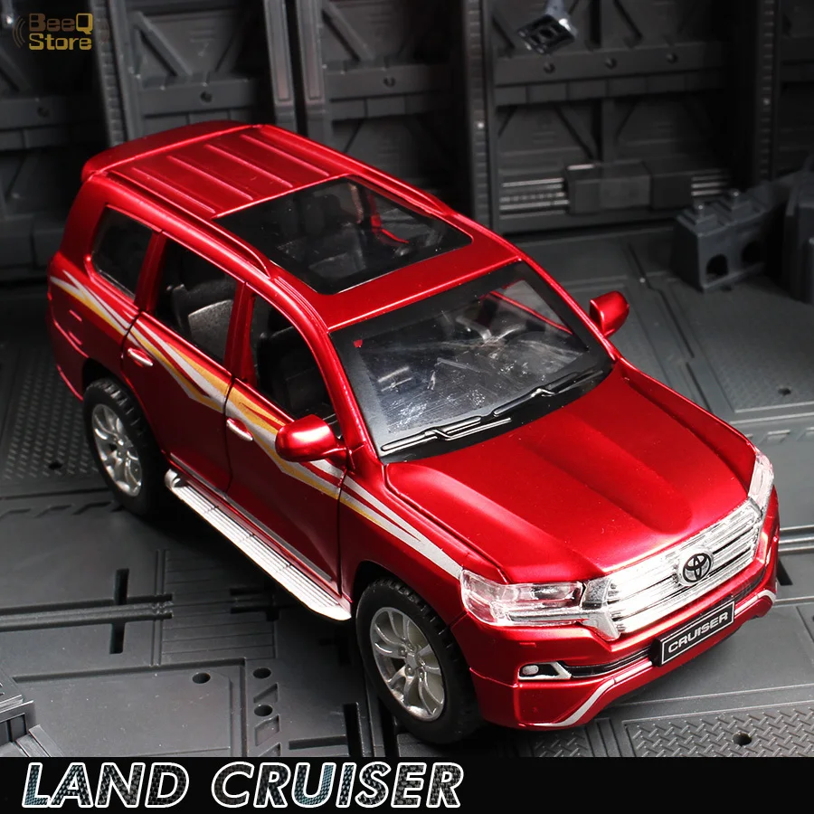 Литая модель автомобиля Toyota Land Cruiser 1:32 внедорожника игрушечная машинка со звуком