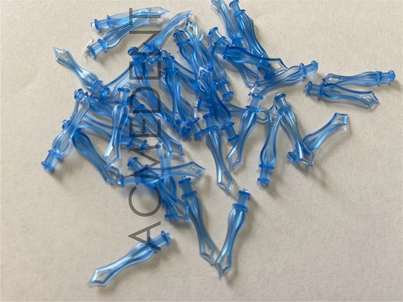 

Приспосабливаемая композитная матрица с клиновым цоколем, средней длины, длиной 20 шт./корт. 1,5x1,8x18, 1-50 коробок