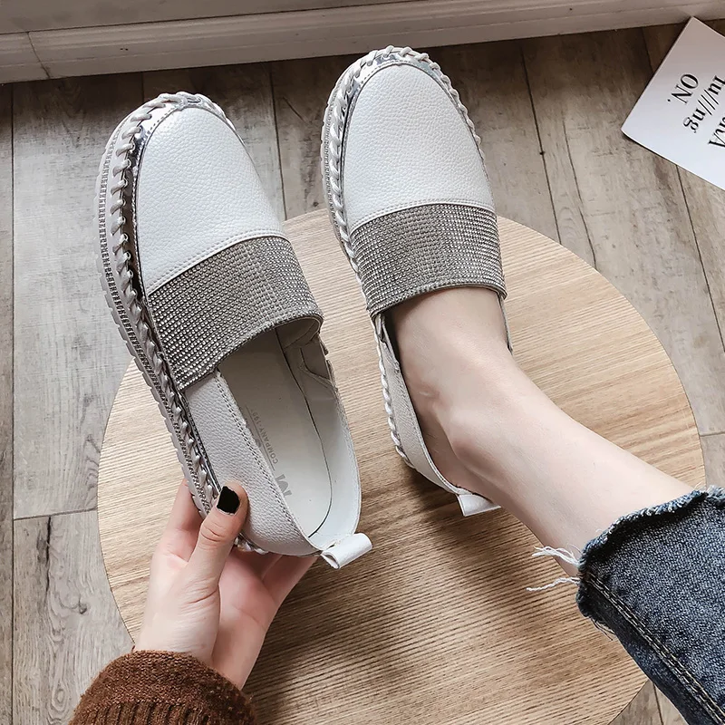 

All-Match Round Toe Small White Shoes Slip-on Casual Female Sneakers Crystal Clogs Platform Autumn Loafers With Fur Dress Flats