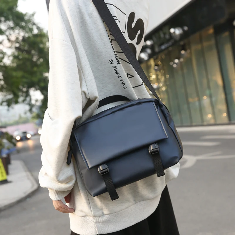 

Small satchel fashion brand Japanese simple retro bag female messenger bag literary student shoulder bag postman bag