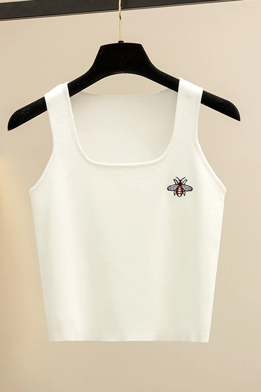 

2021 spring and summer new knitted ice silk embroidered little bee suspender waistcoat for women's slim fitting