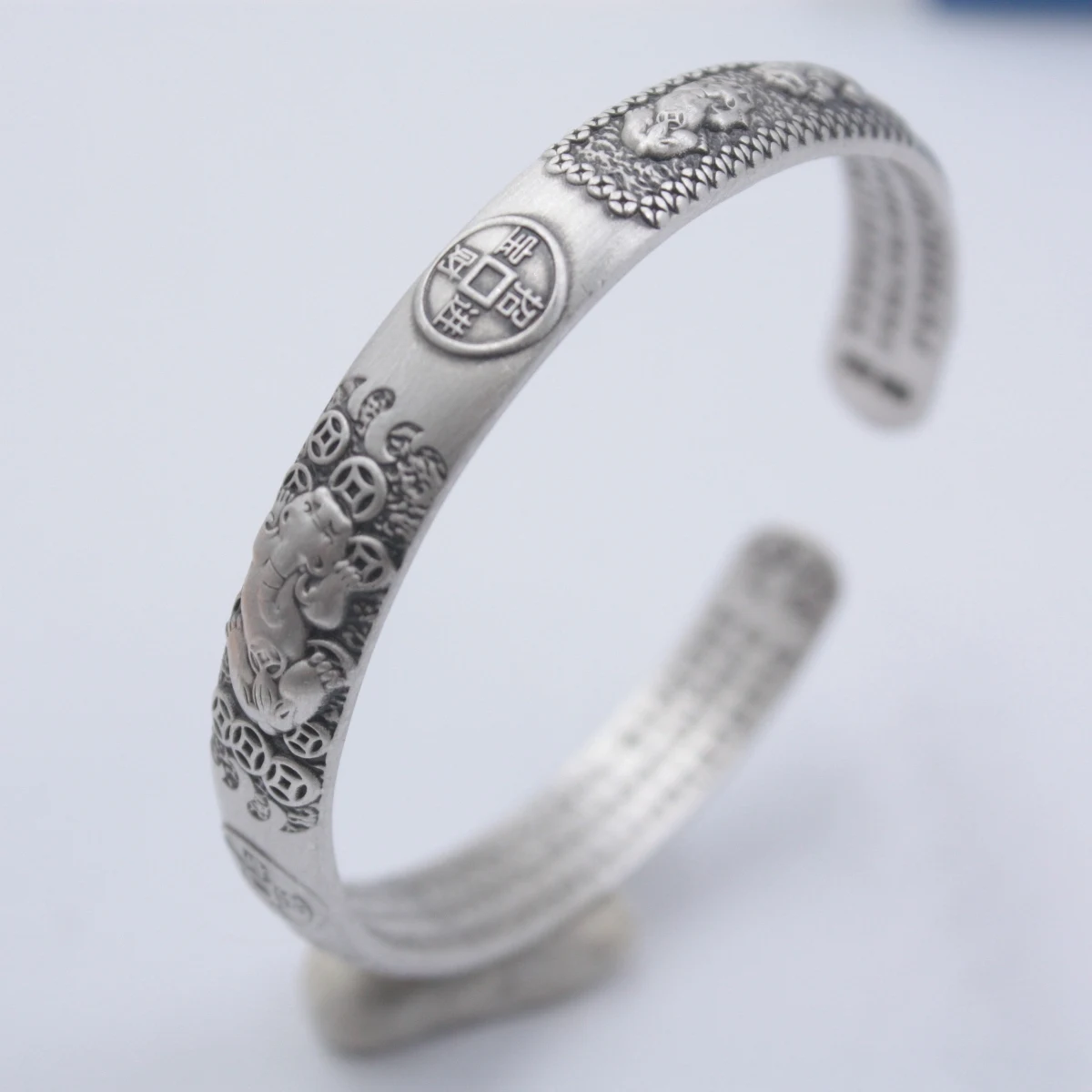 

Твердый Браслет-манжета из серебра 999 пробы, 9 мм, с рисунком, внутренний диаметр 2,36 дюйма, ручная работа