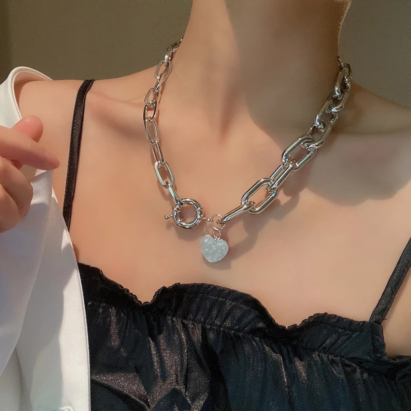 

Bilandi Fashion Jewelry Fashion Punk Chian Necklace 2021 New Design Hot Selling Metal Heart Pendant Necklace For Girl Lady Gifts