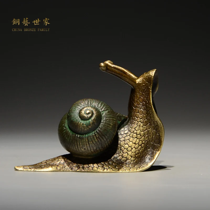 Copper copper art family pet snail tea ornaments copper iron pot lid Kung Fu tea accessoriesroom Art Statue