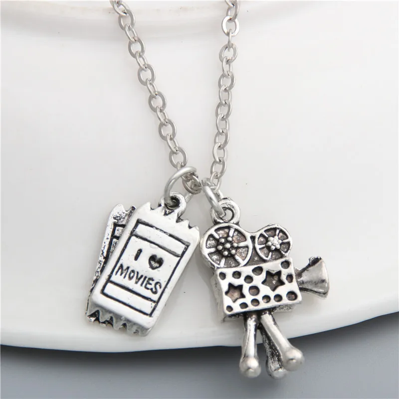 Ожерелье с кинокамерой и инициалом 1 шт. | Украшения аксессуары