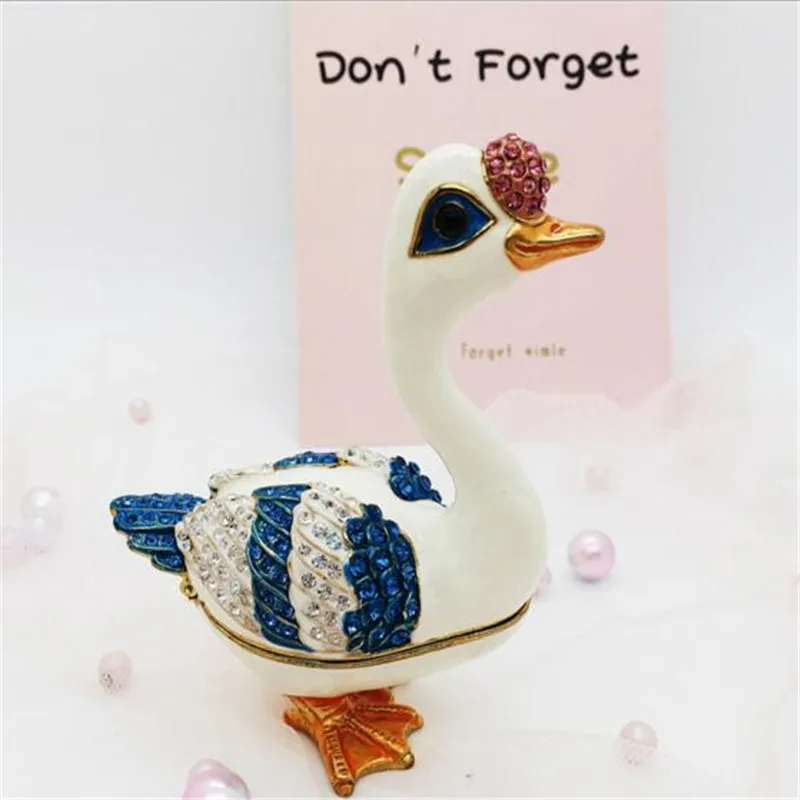 

Pink Cute Rhinestone Deer Trinket Box Jeweled Enamel Jewelry Box Christmas Decoration Gift Best Gift For Friend Wholesale