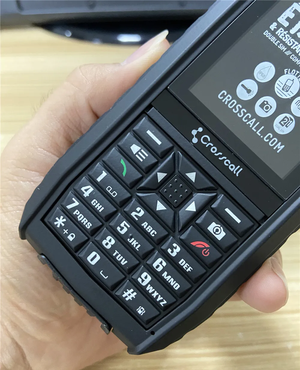 shark v2 keyboard ip67 waterproof shockproof mobile phone 650mah battery dual sim mobile phone fm flashligh keyboard celular free global shipping