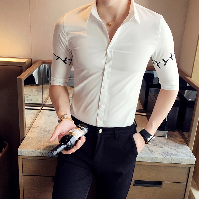 Рубашка мужская с вышивкой ветви простой приталенный силуэт Повседневная