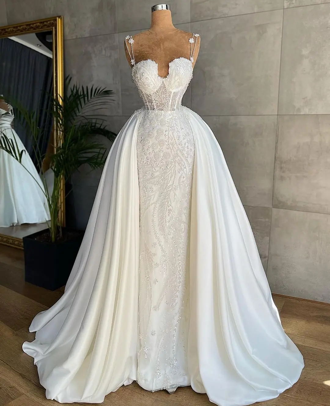

Gorgeous Mermaid Wedding Dresses with Detachable Train Lace Beading Trumpet Bridal Gowns Appliqued Custom Made Robe De Soirée