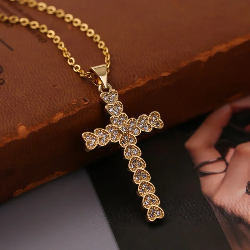 

New Classic Fashion Luxury Ladies Fashion 18K Gold Necklace Inlaid Zirconium Cross Love Necklace Party Jewelry Anniversary Gift