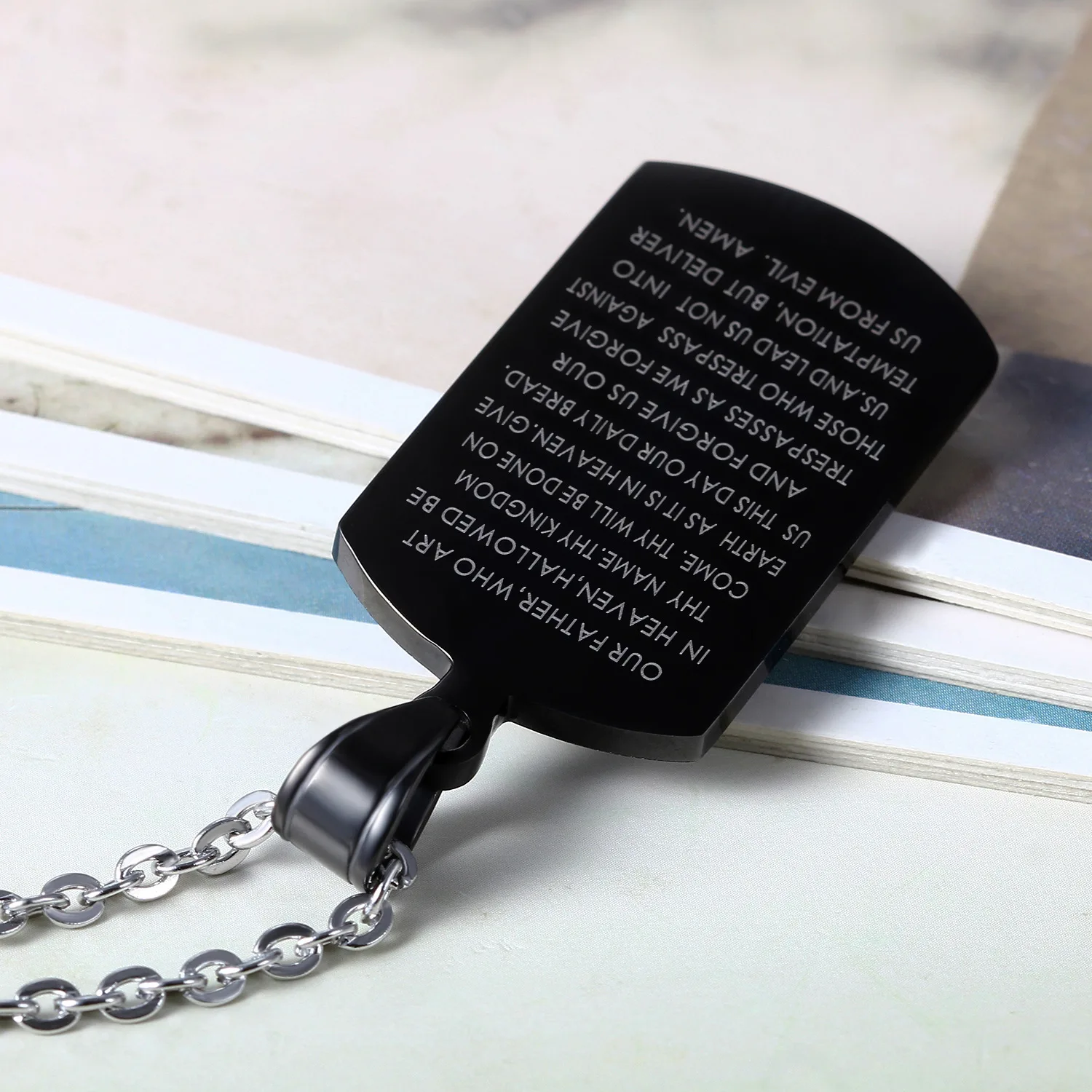 Мужское ожерелье с крестом из Библии черного и серебряного цвета подвеской наш