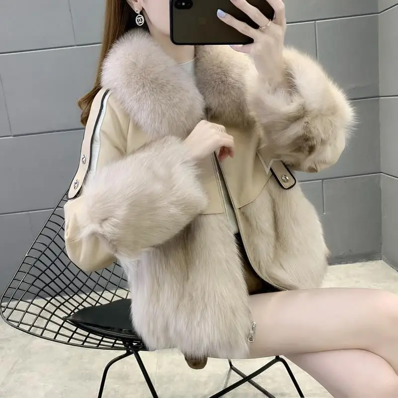 

Fashion Fur Coat Women's Autumn Winter New Korean Faux Fox Fur Splicing Down Jacket Loose Keep Warm Leather Jacket Women