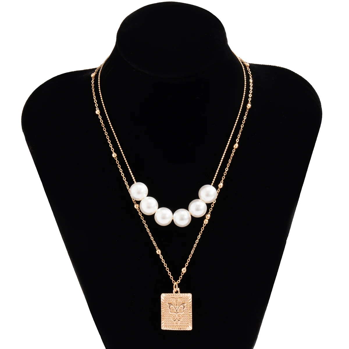 

2Pcs/Set Vintage Butterfly Craved Square Pendant Necklace for Women Round Limitation Pearl Choker Bohemia 2021 New Jewelry Gift