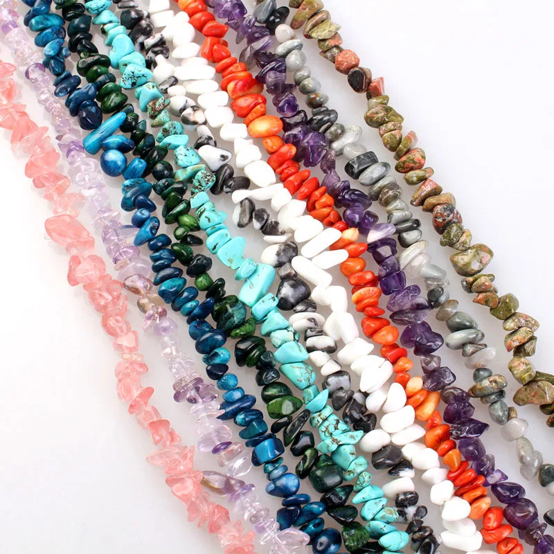 Бусы из натурального камня чипы бусины кораллового цвета с украшением в виде