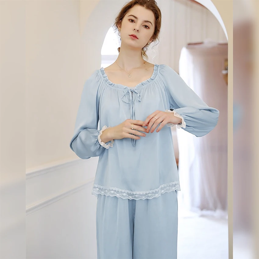 

Женская атласная пижама на шнуровке, с рукавом-фонариком