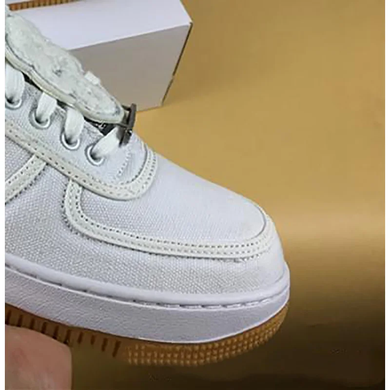 

2021 New Designer Shoes Low Travis 1 White Silver Men Running Shoes Training Sports Fashion Top Quality With Box Size 7-11