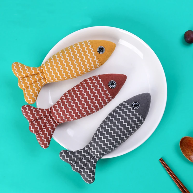 

Pet Catnip Toy Soft Plush Fish Shape Cat Toy Interactive Training Chew Self-Hey Teeth Grinding Kitten Cats Pet Products