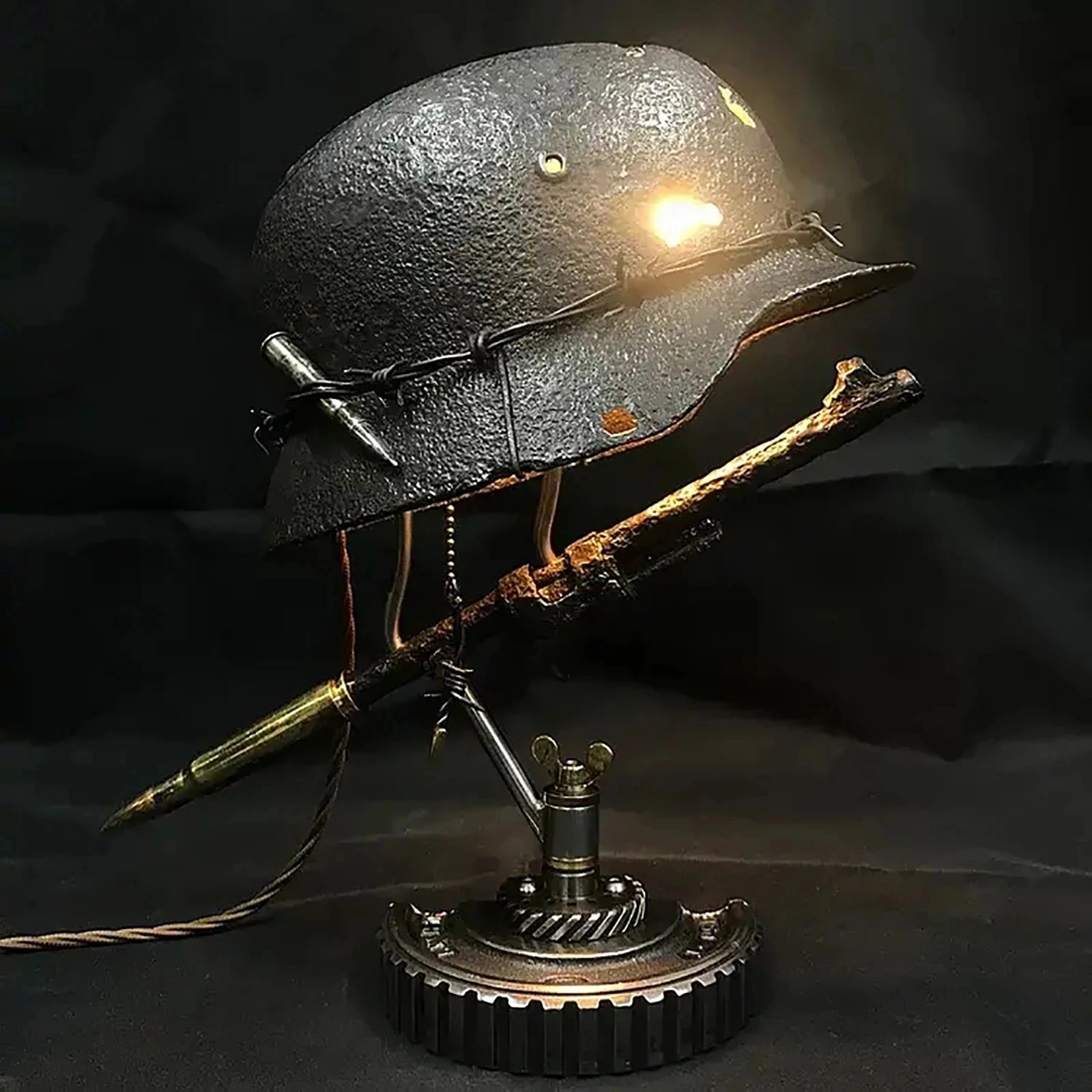 

Retro Resin Desk Lamp War Relics Lamps Lamp Made of Helmet and Bayonet Resin Ornaments Desktop Ornament Arts and Crafts