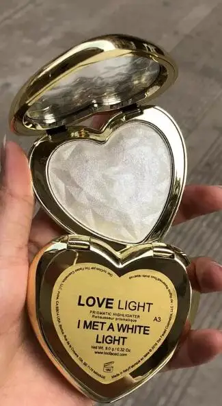 Макияж глаз бренд бронзатор& высокий светильник er Love светильник призматический осветитель высокий светильник er макияж бронзатор 8 цветов на выбор - Цвет: A3