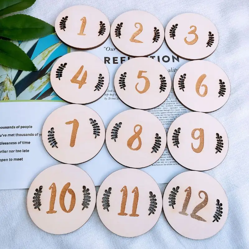 

12 Pcs/set Baby Milestone Card Vintage Leaf Numbers Engraved Wood Infants Bathing Gift Newborn Photography Props Set