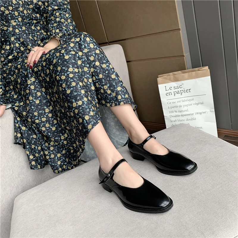 

FEDONAS Velvet Concise Women Cow Patent Leather Mary Janes Shoes 2020 Spring Round Toe Low Heel Buckle Strap Casual Shoes Woman