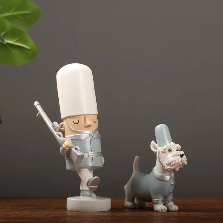 Резиновый английский гайковёр солдат с куклой собака смола ремесло