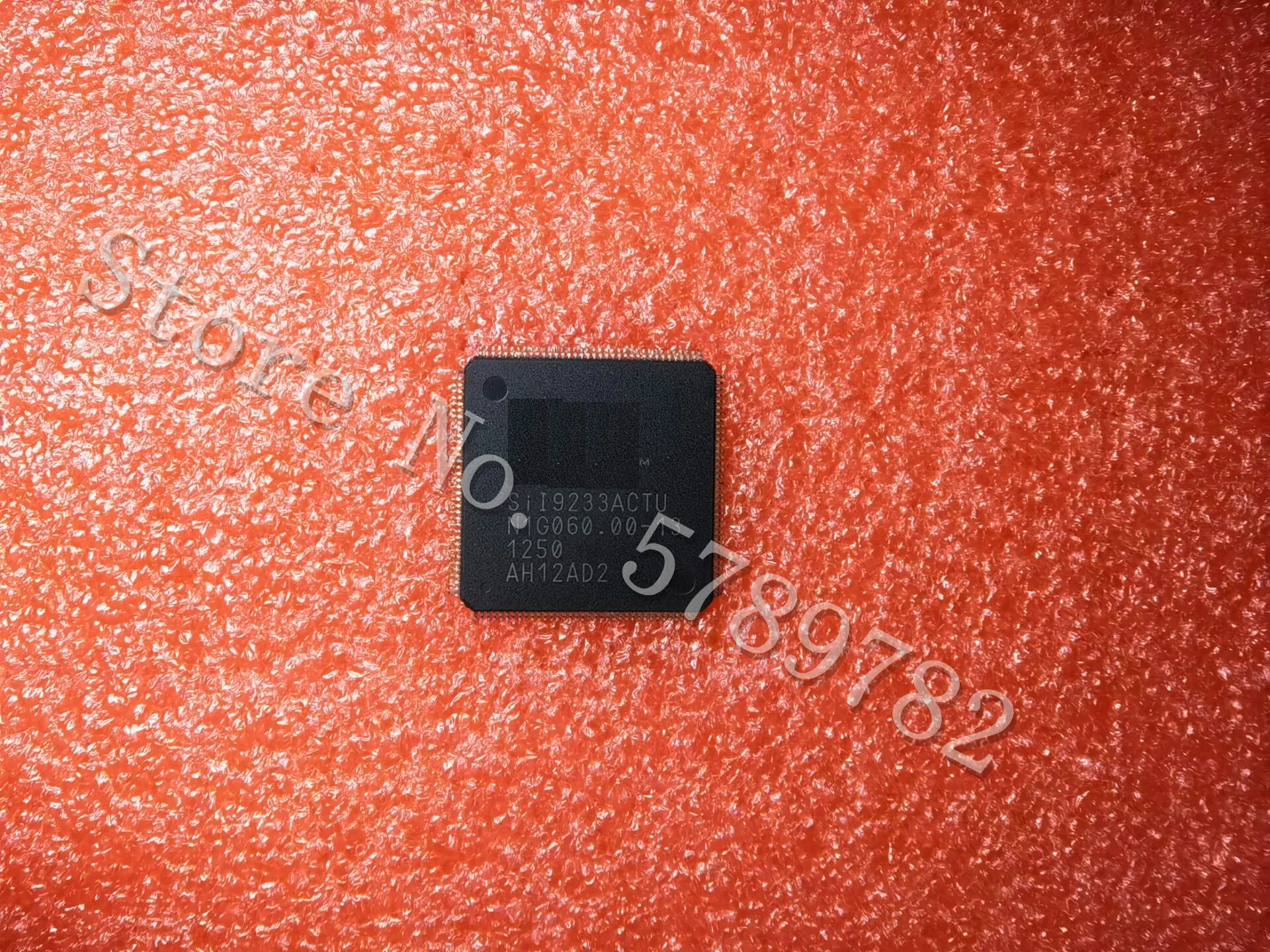 

1 шт./лот SIL9233ACTU SII9233ACTU QFP