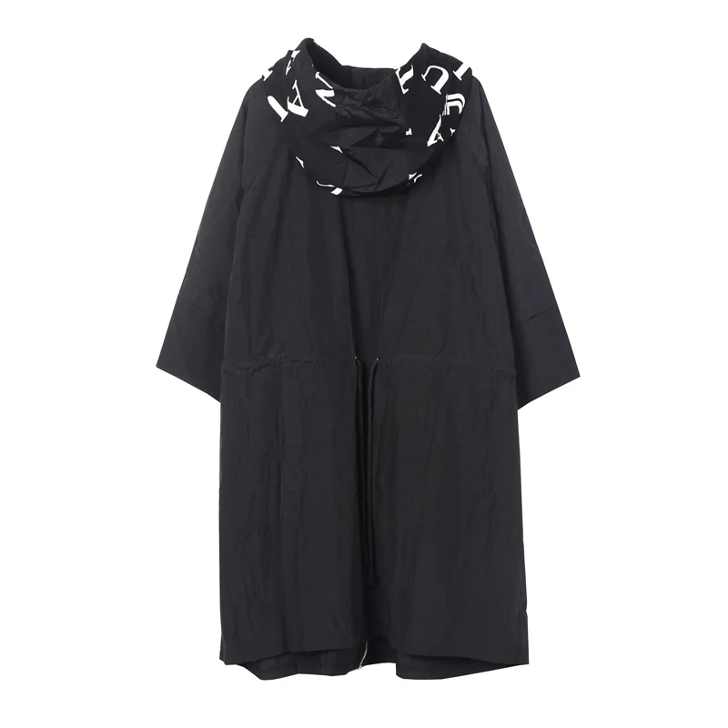 

Tide brand large size women's dark series 2020 spring and summer new foreign street style loose and thin hooded jacket female