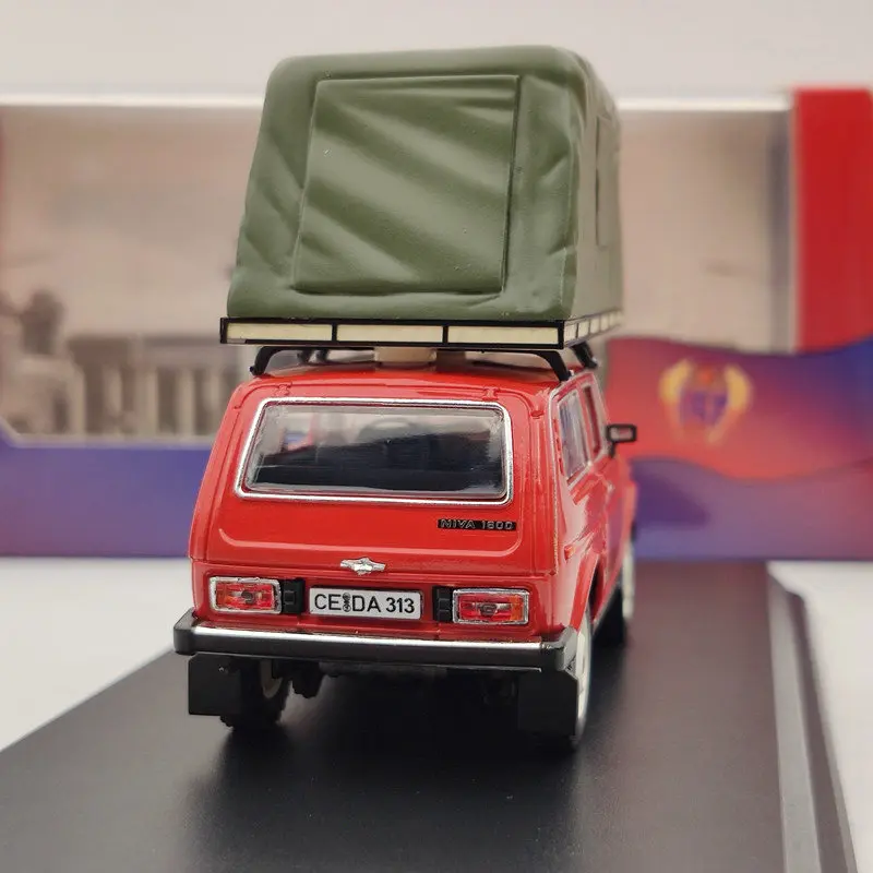 IST 1/43 для Lada Niva с палаткой на крышу модель list295mr ограниченная серия |