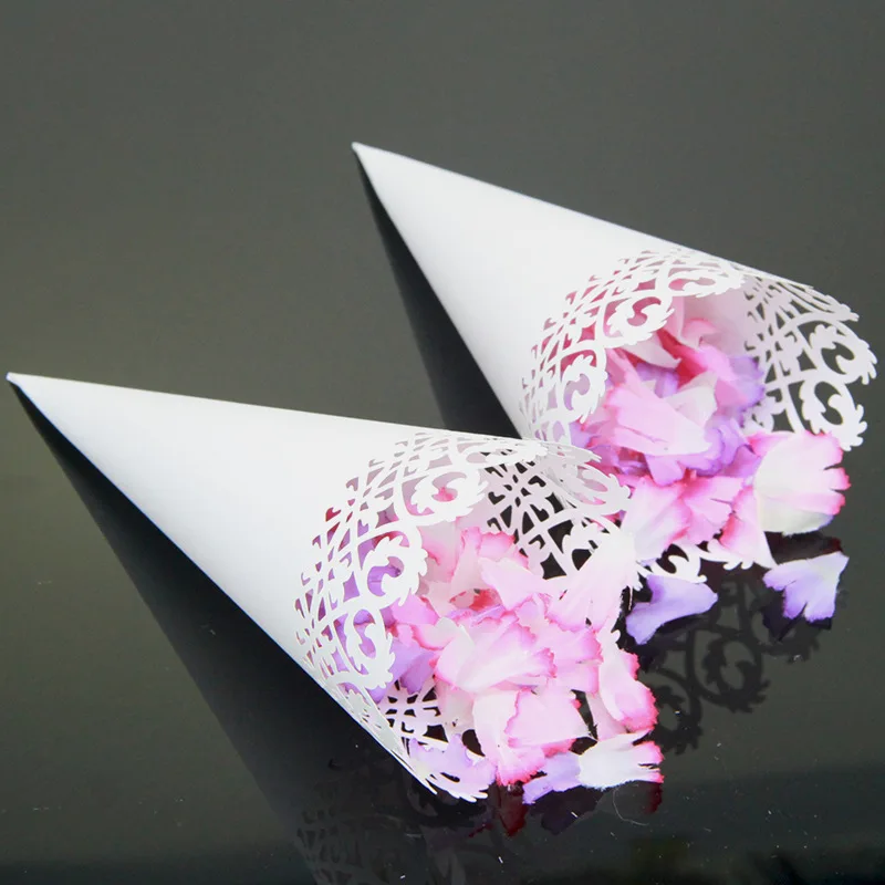 

50Pcs/lot Festive Supplies DIY Sprinkling Flower Paper Tube Wedding Party Decoration White Conical Lace Paper Tube