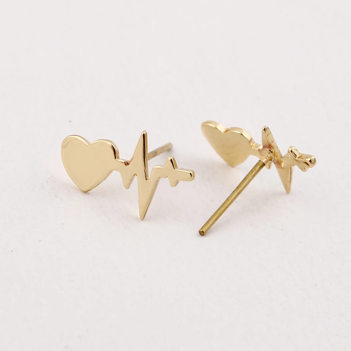 

New Punk Stainless Steel Medical ECG Heartbeat Stud Earrings for Women Nurse Doctor Daily Wear Jewelry Gift Bijoux Wholesale