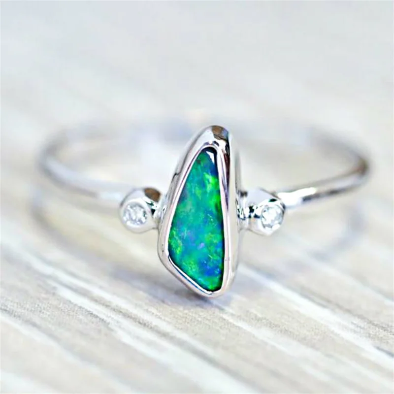 

Simple Female Opal Moonstone Thin Ring Charm Sliver Color Triangle Geometric Rings For Women Dainty Bridal Engagement Jewelry