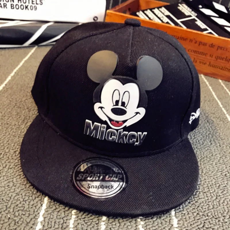 Детская шапка с рисунком Микки Мауса белая аниме в стиле хип-хоп ушками плоский