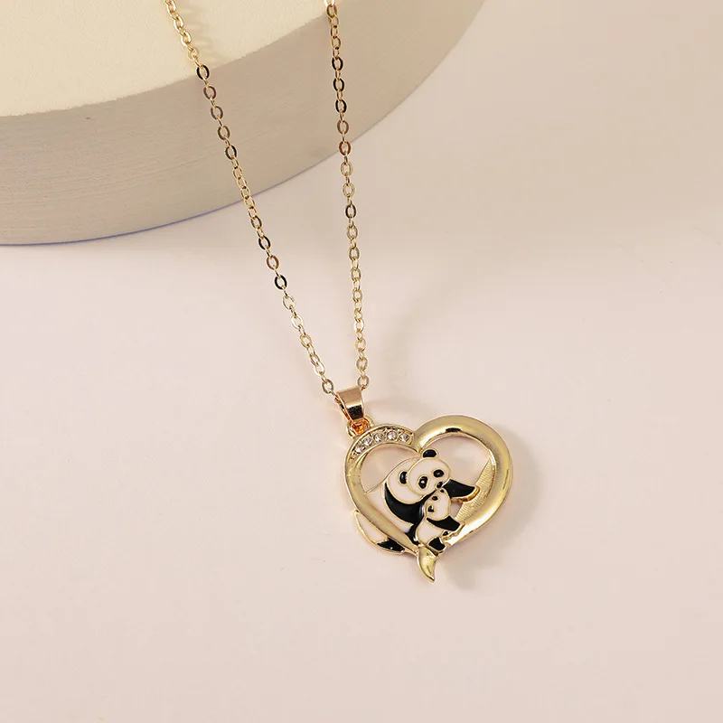 

Trendy New Sweet And Romantic Heart-Shaped Clavicle Chain Alloy Mother And Child Panda Necklace Fashion Jewelry Spot Wholesale