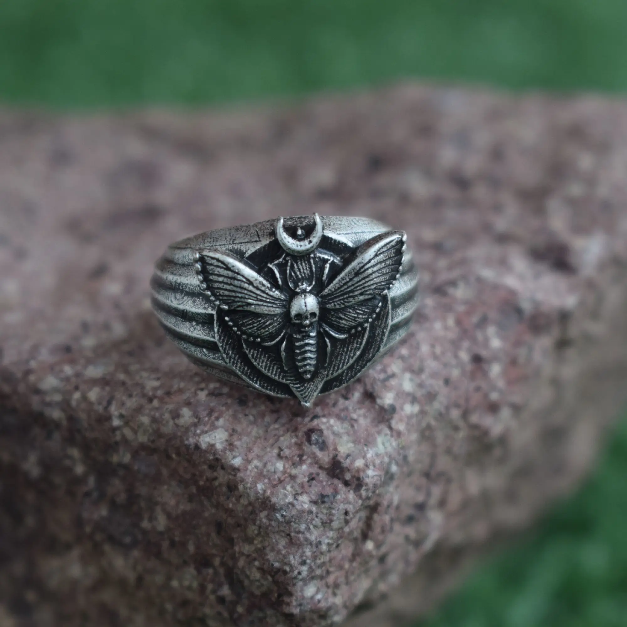 Moth Dead головное кольцо мистическое эзотерическое круглый принт лунные кольца