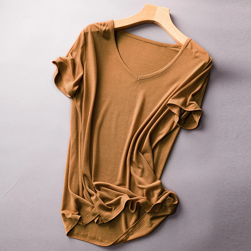 Мягкая женская футболка с треугольным вырезом 90% шелка SO0065 Новинка лета