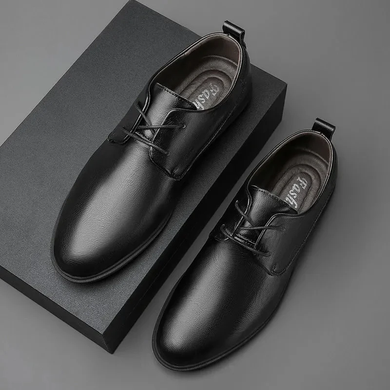 

Men's Summer New Leather Trend Soft Sole Breathable Daily Simple Fashion Large Flat Bottomed Lazy Men's Casual Shoes