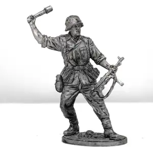 Автоматчик с гранатой Вермахт (Германия) 1942-45 гг - оловянный солдатик фигурка 54 мм B44