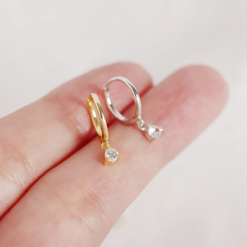 

Exquisite 925 Sterling Silver Zircon Simple Mini Huggie Hoop Earrings Women's High Jewelry Sisters Party Gift