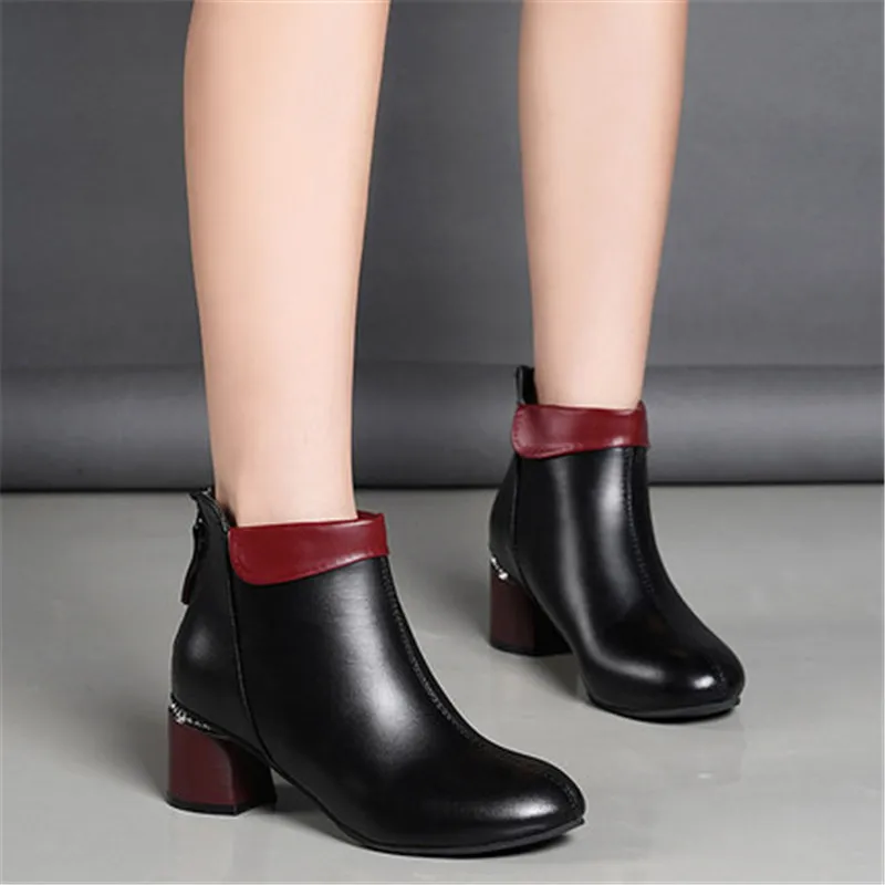 Зимние женские ботильоны на высоком каблуке Дамская обувь из мягкой кожи молнии