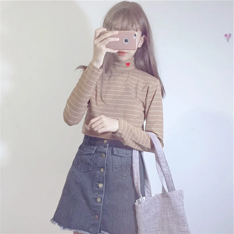 Женская тонкая футболка в полоску с длинным рукавом и вышивкой виде сердца |