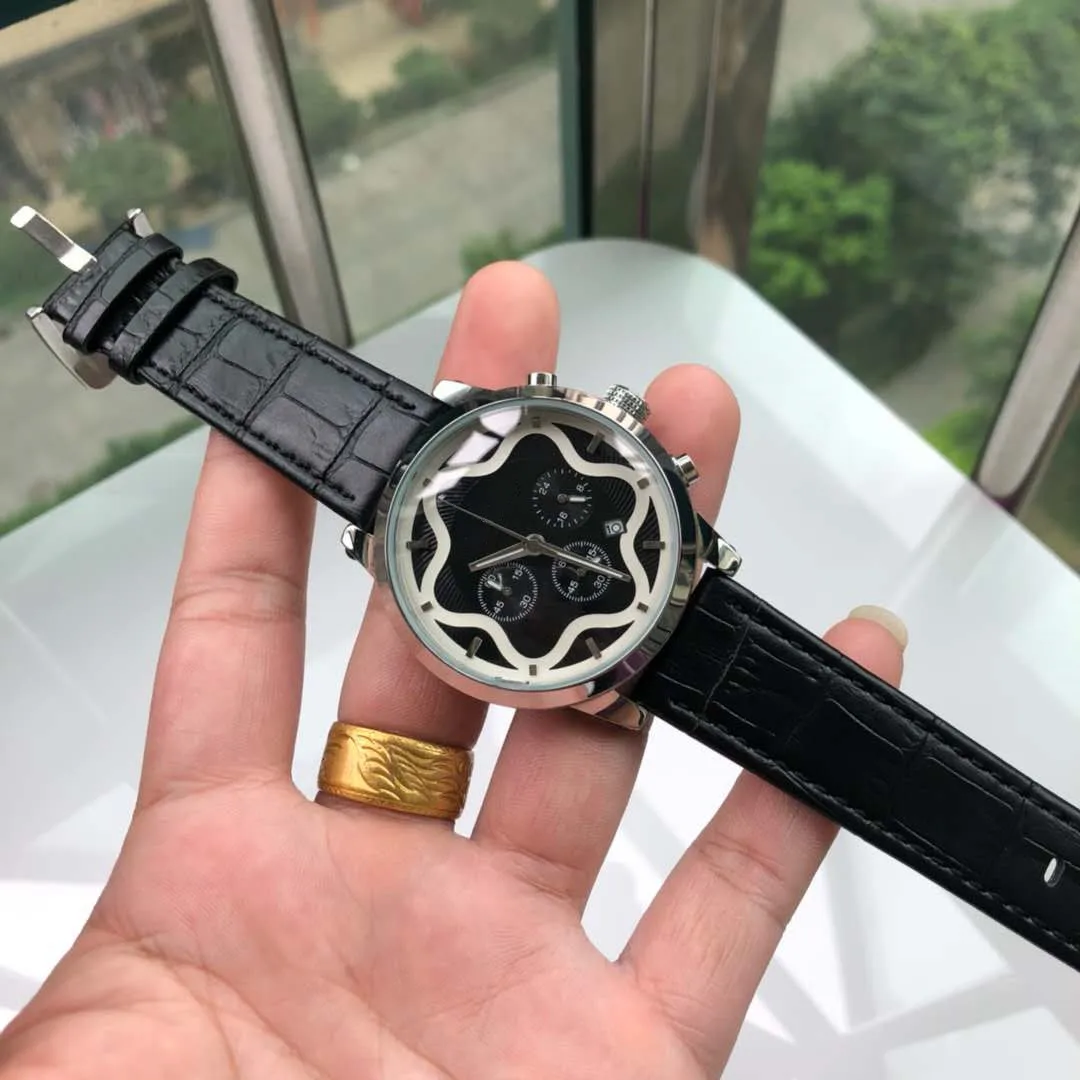 

Men's full function time running second Shi The quartz watch has the function of racing time, and all the hands in the dial hav