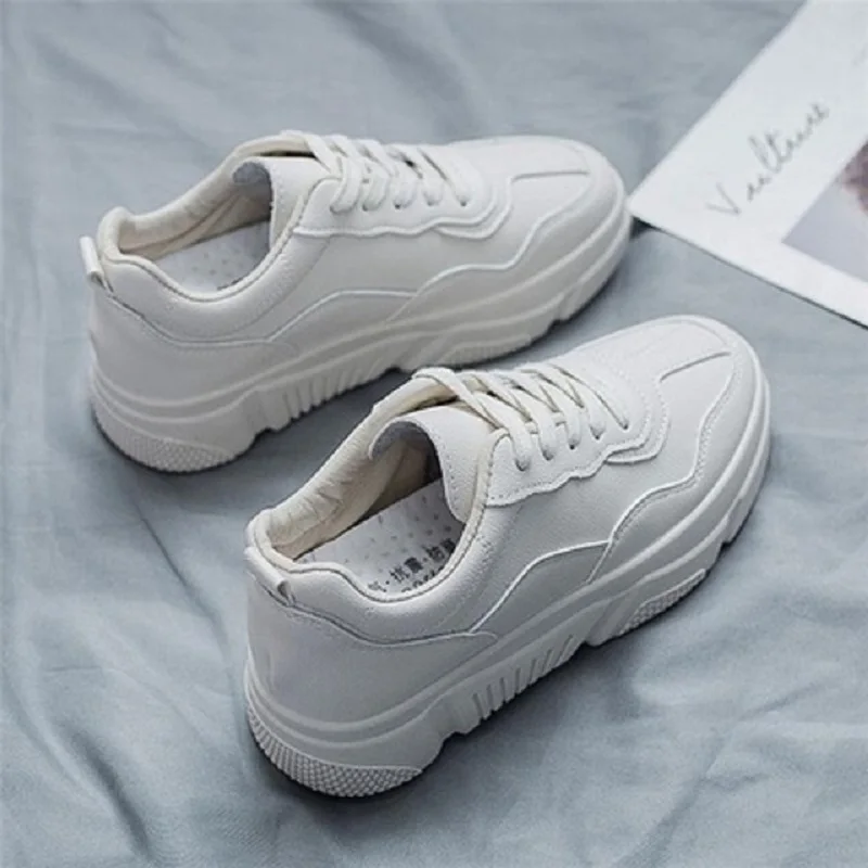 

Small white shoes 2019 spring new Korean version with lightweight and comfortable platform sneakers