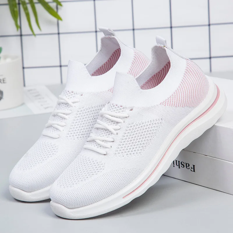 

2021 New Women's Shoes Mesh Breathable Flying Shoes Soft Soles Breathable Middle Aged And Old Women's Shoes Light Sports Shoes
