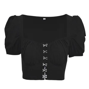 Блузка женская короткая черная с квадратным вырезом и пышными рукавами