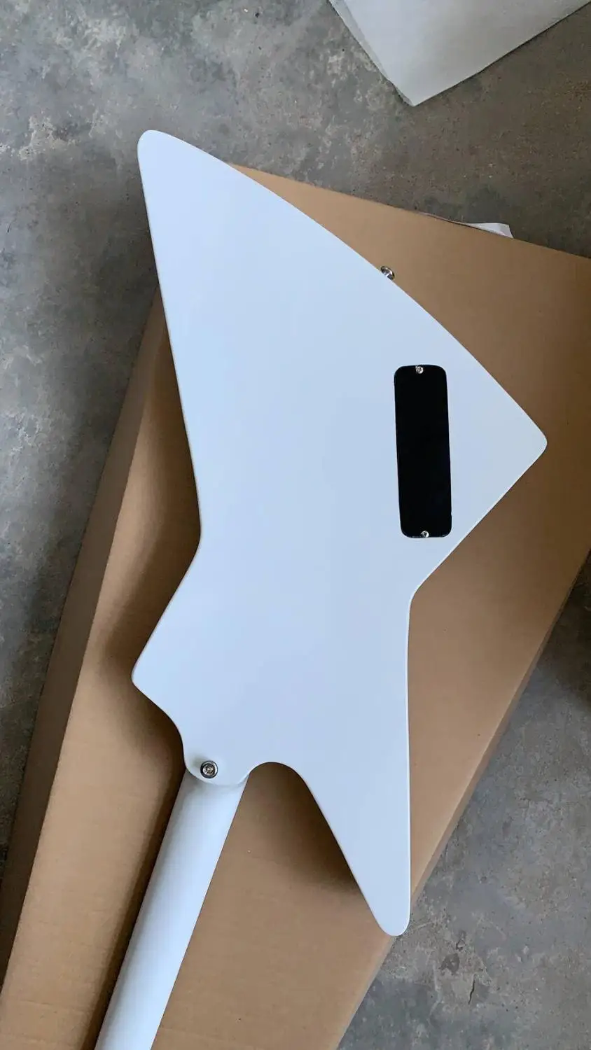 Гитара Custom Shop Cnbald гитара Explorer в белом 181217