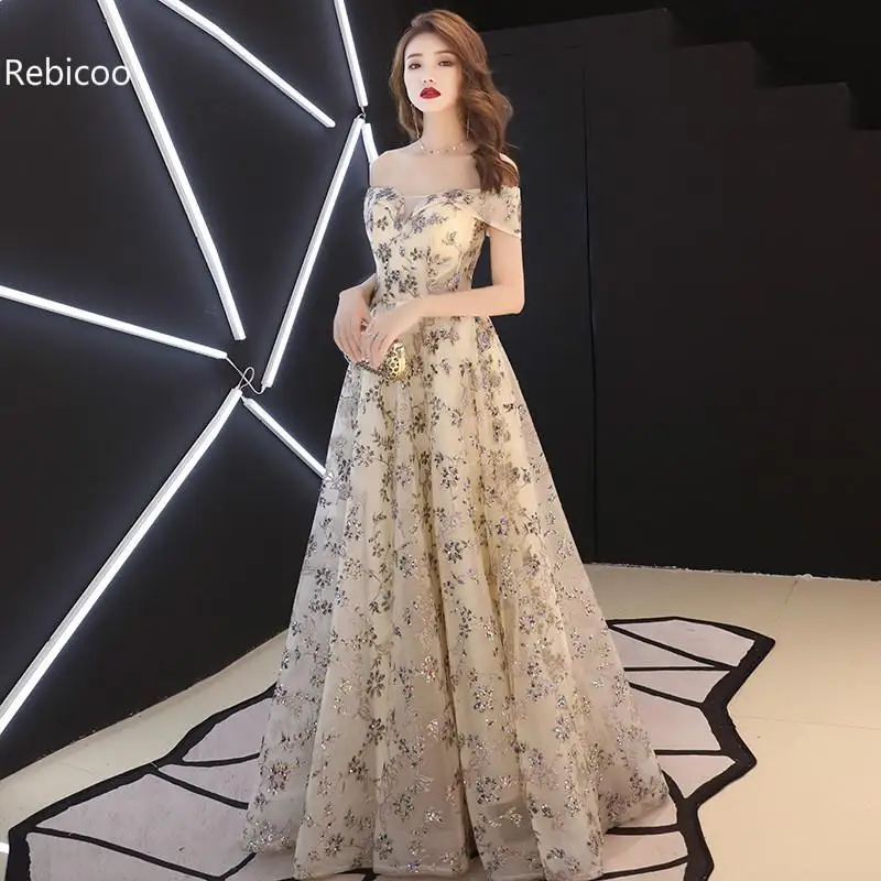 Женское платье с вырезом лодочкой Элегантное Длинное цвета шампанского