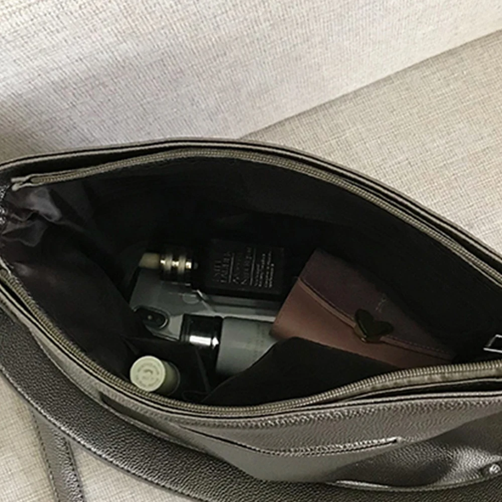 Осенняя Женская Сумка Хобо с заклепками большая женская сумка через плечо